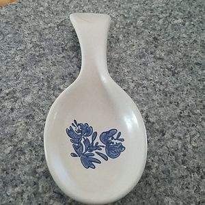 Pfaltzgraff Yorktowne Spoon Rest